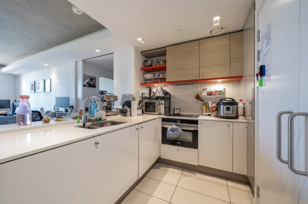 1 bedroom apartments/flats for sale in Tidal Basin Road, Royal Victoria - E16 view 3