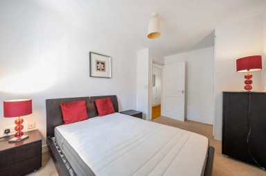 Storehouse Mews, Westferry - E14 view 11