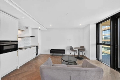 Gauging Square, Shadwell - E1W view 8