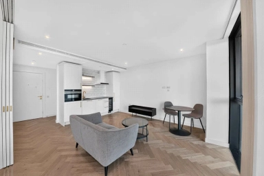 Gauging Square, Shadwell - E1W view 3