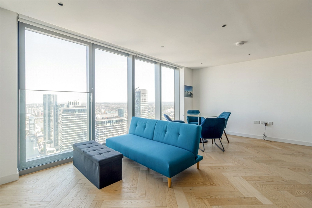Studio apartments/flats for sale in Marsh Wall, Canary Wharf - E14 view 8