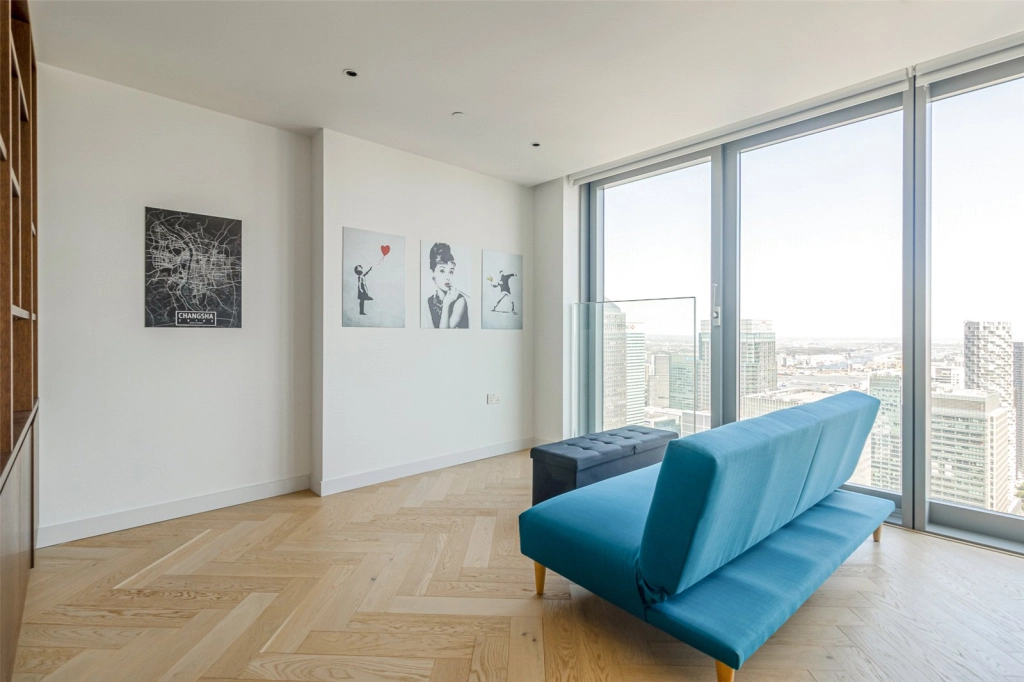 Studio apartments/flats for sale in Marsh Wall, Canary Wharf - E14 view 9