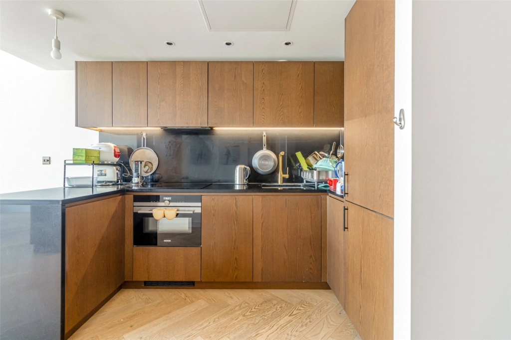 Studio apartments/flats for sale in Marsh Wall, Canary Wharf - E14 view 4