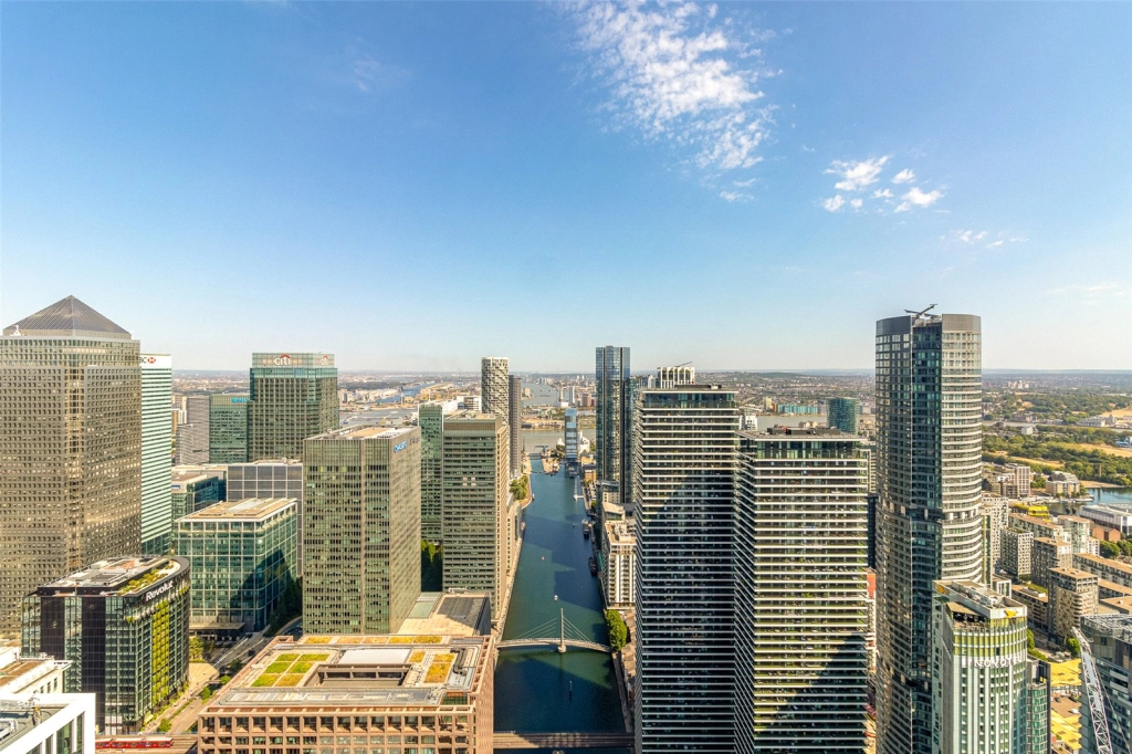 Studio apartments/flats for sale in Marsh Wall, Canary Wharf - E14 view 17
