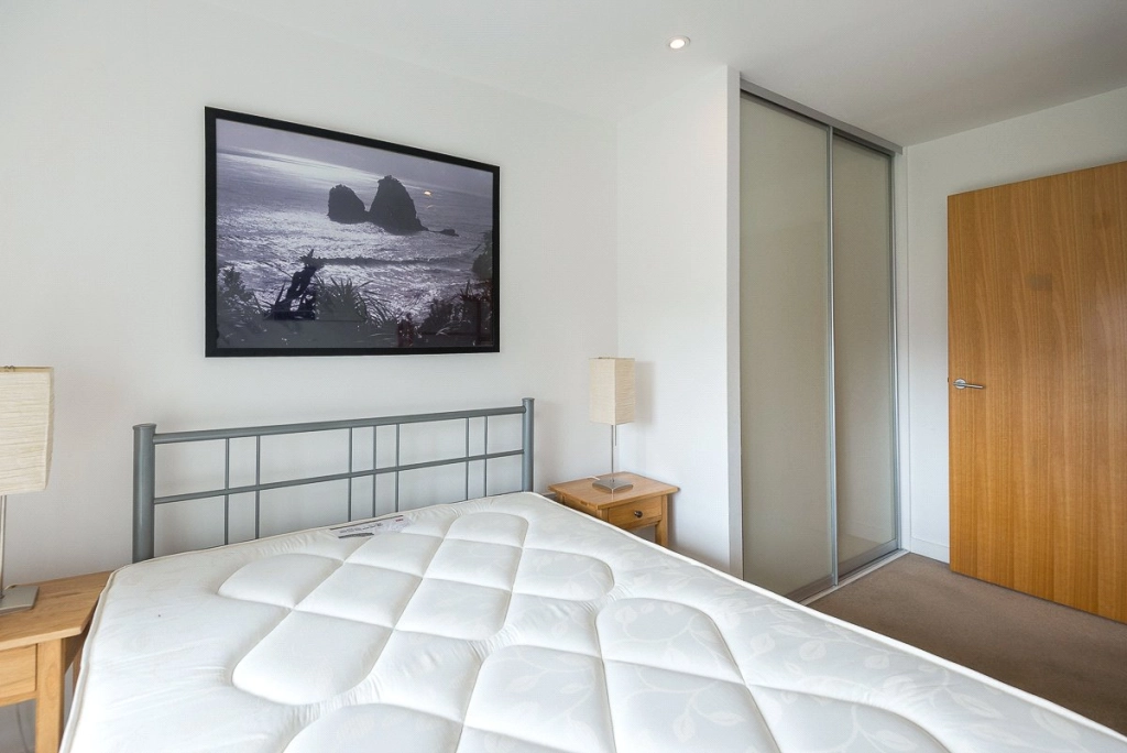 1 bedroom apartments/flats for sale in Voysey Square, Bromley-By-Bow - E3 view 10