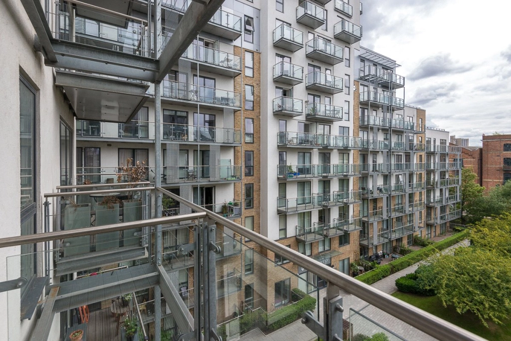 1 bedroom apartments/flats for sale in Voysey Square, Bromley-By-Bow - E3 view 7