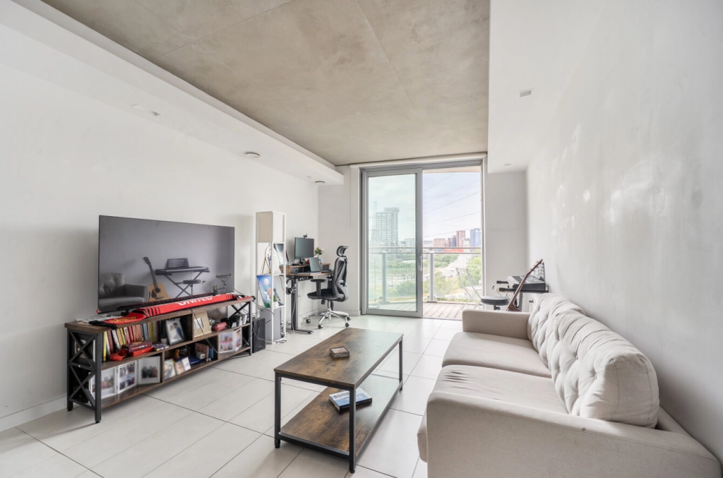 1 bedroom apartments/flats for sale in Tidal Basin Road, Royal Victoria - E16 view 11