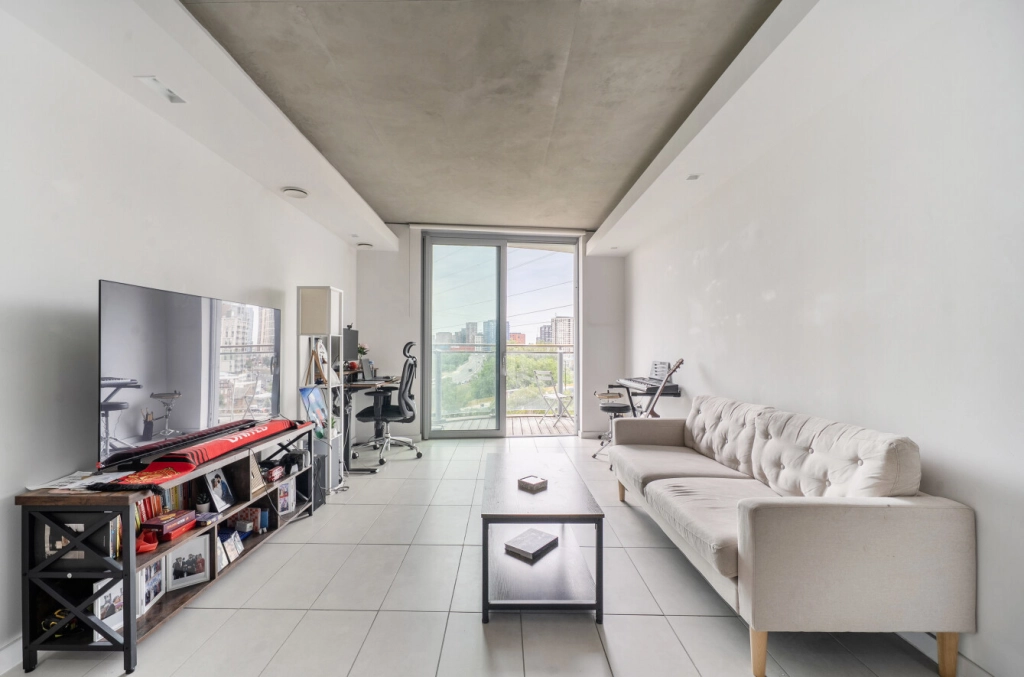 1 bedroom apartments/flats for sale in Tidal Basin Road, Royal Victoria - E16 view 12