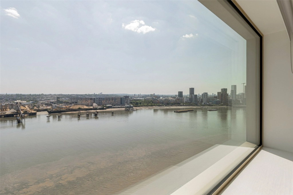 3 bedrooms apartments/flats for sale in Royal Wharf Walk, Royal Wharf - E16 view 29