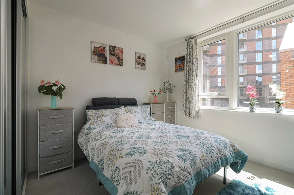 1 bedroom apartments/flats for sale in Frogley Park, Barking - IG11 view 19