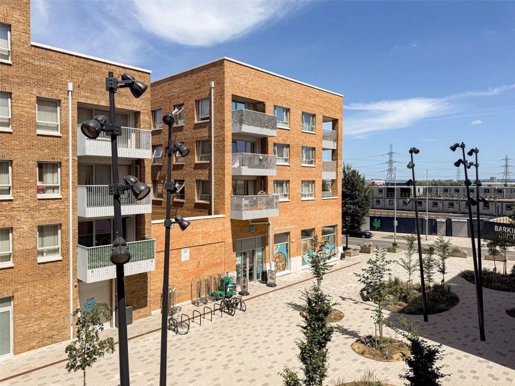 1 bedroom apartments/flats for sale in Frogley Park, Barking - IG11 view 26
