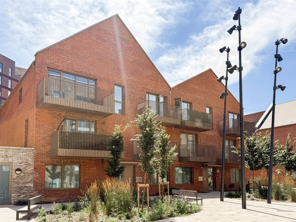 1 bedroom apartments/flats for sale in Frogley Park, Barking - IG11 view 25