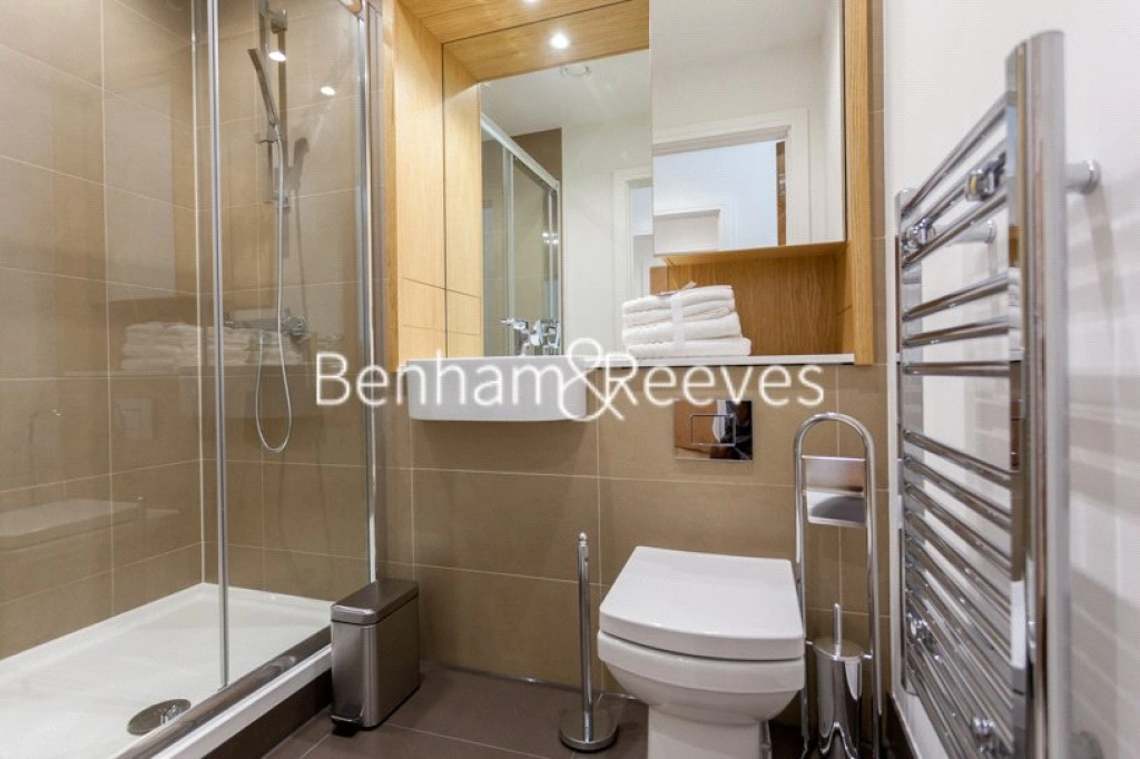 2 bedrooms apartments/flats for sale in Pan Peninsula Square, London - E14 view 3