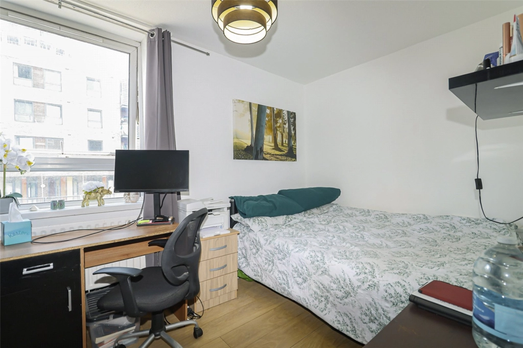 5 bedrooms apartments/flats for sale in Nairn Street, Poplar - E14 view 3