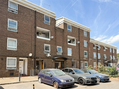 Nairn Street, Poplar - E14 view 1