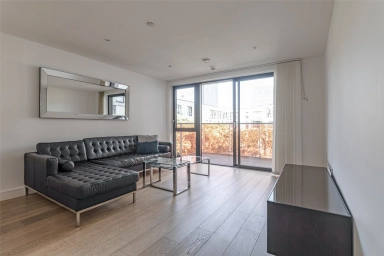 Commercial Street, Aldgate - E1 view 11