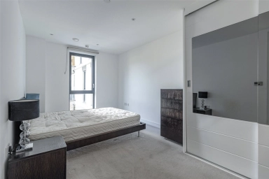 Commercial Street, Aldgate - E1 view 6