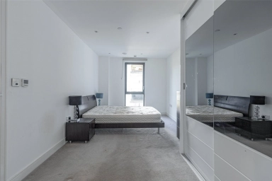 Commercial Street, Aldgate - E1 view 20