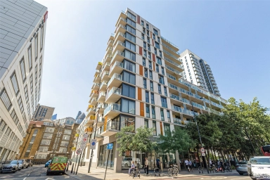 Commercial Street, Aldgate - E1 view 1