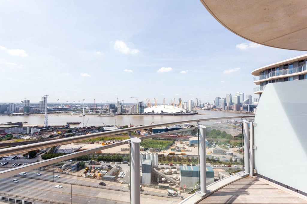 2 bedrooms apartments/flats for sale in Tidal Basin Road, Royal Victoria - E16 view 5