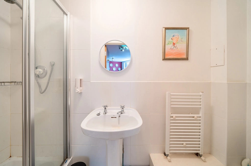 3 bedrooms apartments/flats for sale in Victory Place, Limehouse - E14 view 16