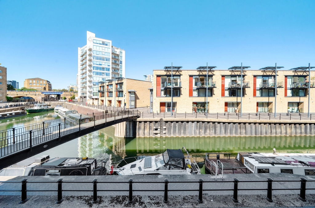 3 bedrooms apartments/flats for sale in Victory Place, Limehouse - E14 view 19