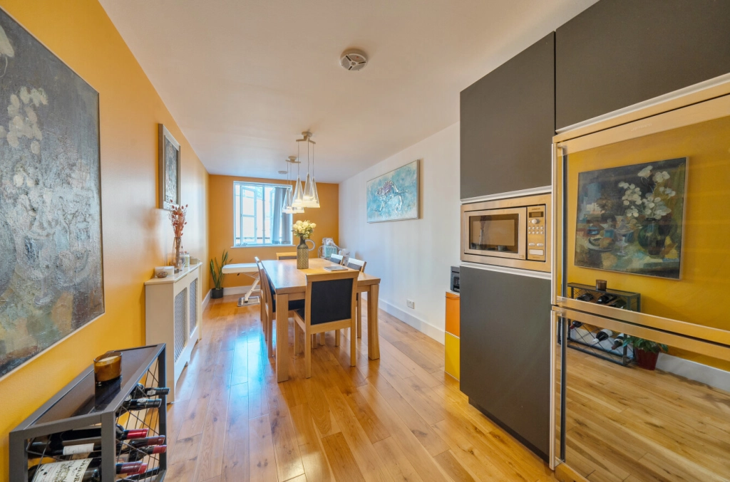 3 bedrooms apartments/flats for sale in Victory Place, Limehouse - E14 view 4
