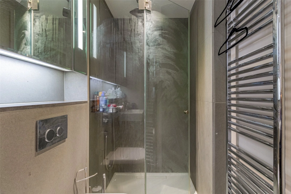 2 bedrooms apartments/flats for sale in Strand, Temple - WC2R view 22