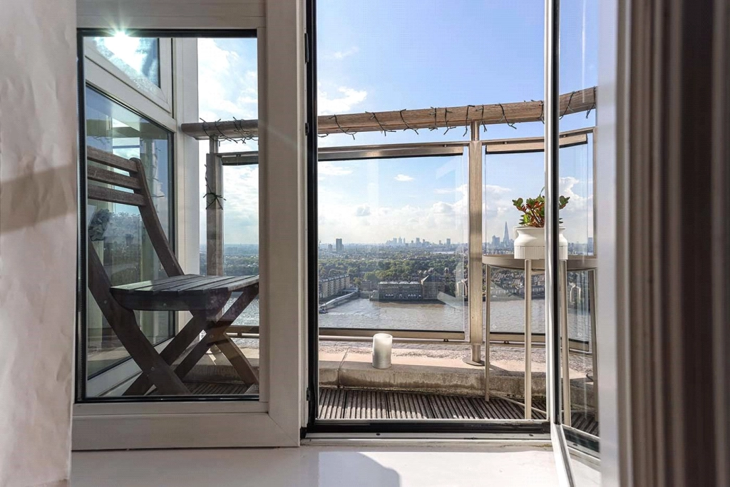 3 bedrooms apartments/flats for sale in Berkeley Tower, 48 Westferry Circus, Canary Wharf - E14 view 9