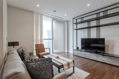 Harbour Way, South Quay - E14 view 3
