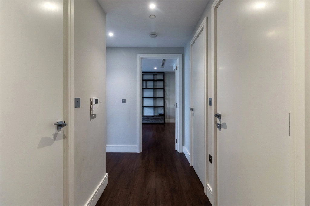 1 bedroom apartments/flats for sale in Harbour Way, South Quay - E14 view 17