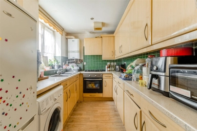 Jamaica Street, Whitechapel - E1 view 4