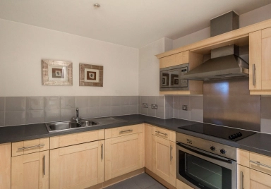 Mansell Street, Tower Hill - E1 view 3