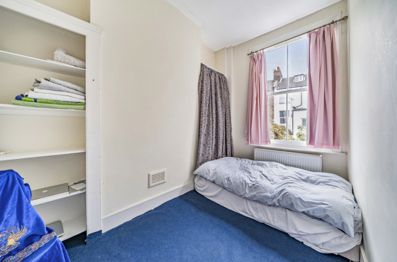 5 bedrooms houses to sale in Alexander Road, London-image 14