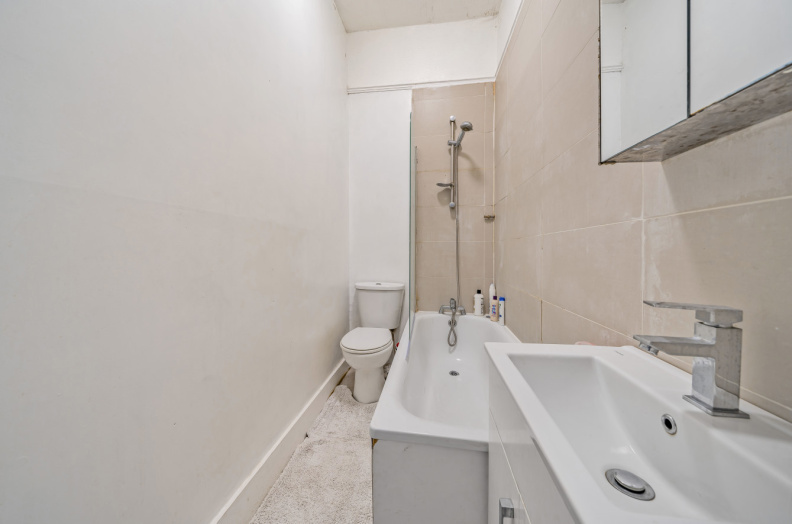 5 bedrooms houses to sale in Alexander Road, Upper Holloway-image 15