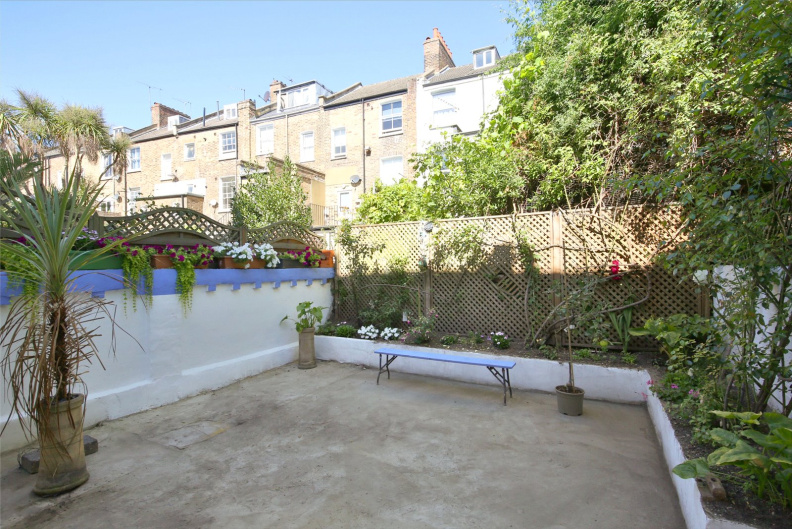 5 bedrooms houses to sale in Alexander Road, London-image 9