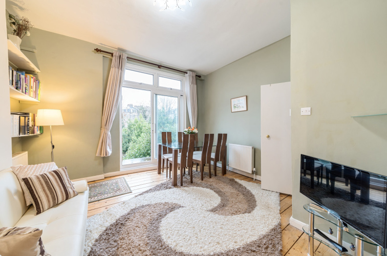 1 bedroom apartments/flats to sale in Junction Road, Tufnell Park-image 3