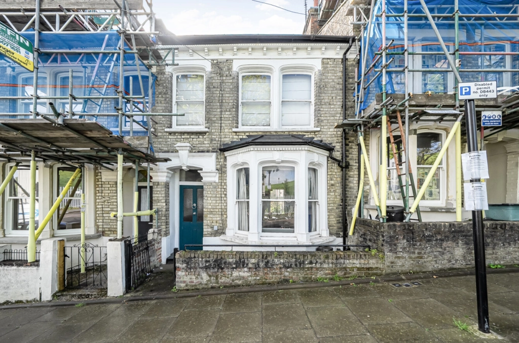 3 bedrooms houses for sale in Poynings Road, Tufnell Park - N19 view 10