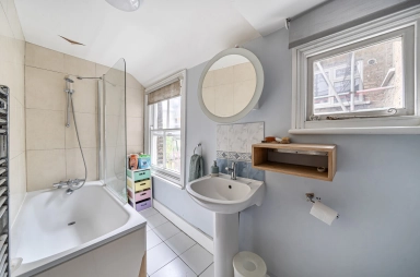 Poynings Road, Tufnell Park - N19 view 8