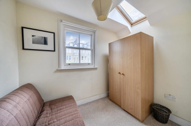 Poynings Road, Tufnell Park - N19 view 7