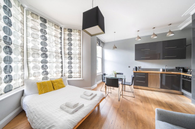 Dalmeny Road, London - N7 view 3
