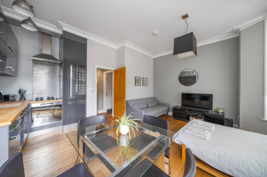 Dalmeny Road, London - N7 view 2
