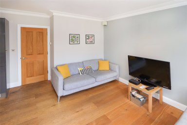 Dalmeny Road, London - N7 view 11