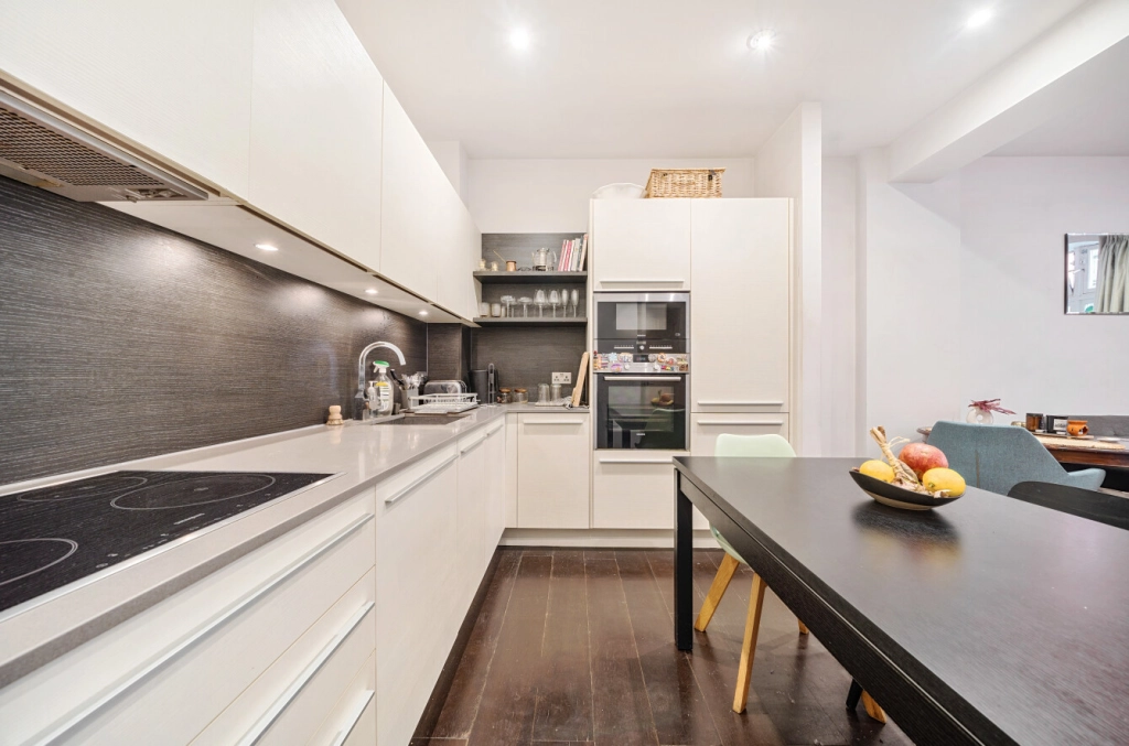 1 bedroom apartments/flats for sale in Drummond Way, Highbury and Islington - N1 view 13