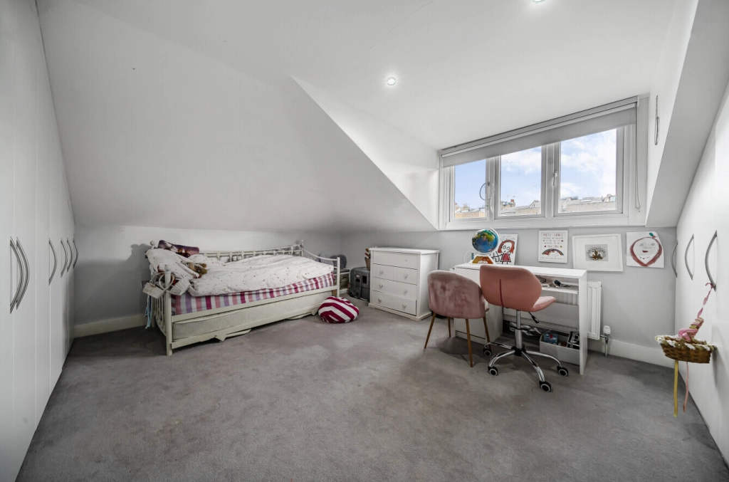 4 bedrooms houses for sale in Burghley Road, Kentish Town - NW5 view 18