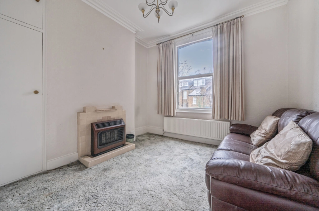 4 bedrooms houses for sale in Celia Road, Tufnell Park - N19 view 3