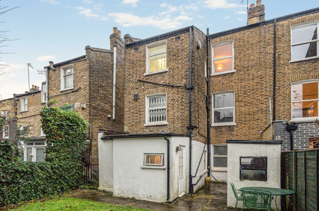 4 bedrooms houses for sale in Celia Road, Tufnell Park - N19 view 14