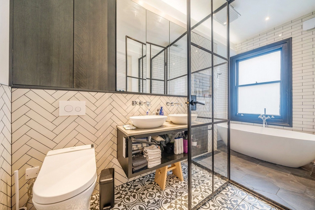 5 bedrooms houses for sale in St. Georges Avenue, Tufnell Park - N7 view 9