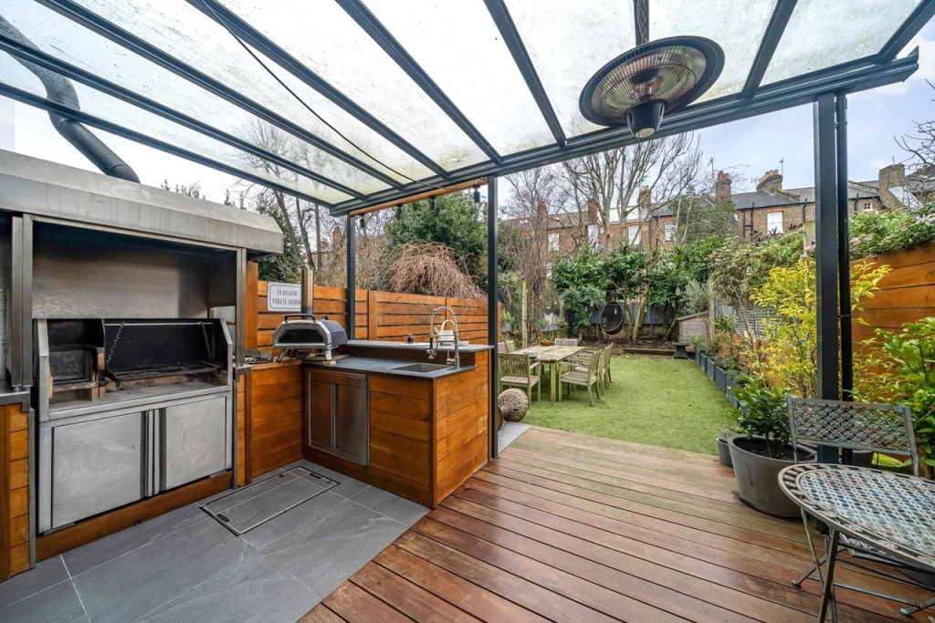 5 bedrooms houses for sale in St. Georges Avenue, Tufnell Park - N7 view 3