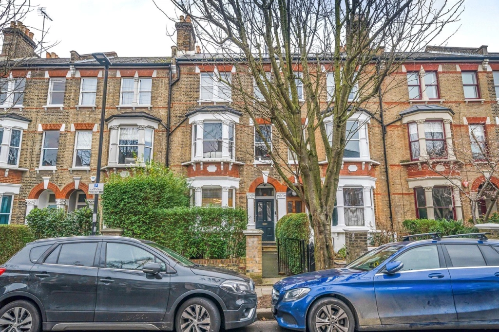 5 bedrooms houses for sale in St. Georges Avenue, Tufnell Park - N7 view 11